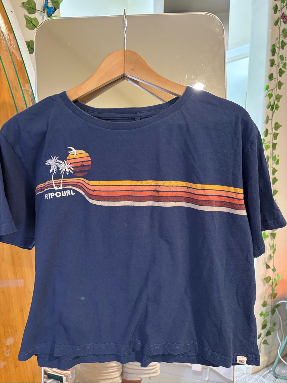 Rip Curl Navy short Tee with Sunset Stripe Palm embroidery size Medium